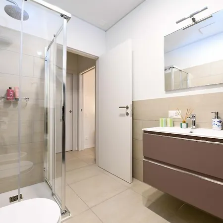Magic Deluxe Suites - Free Parking Lugano Extérieur photo
